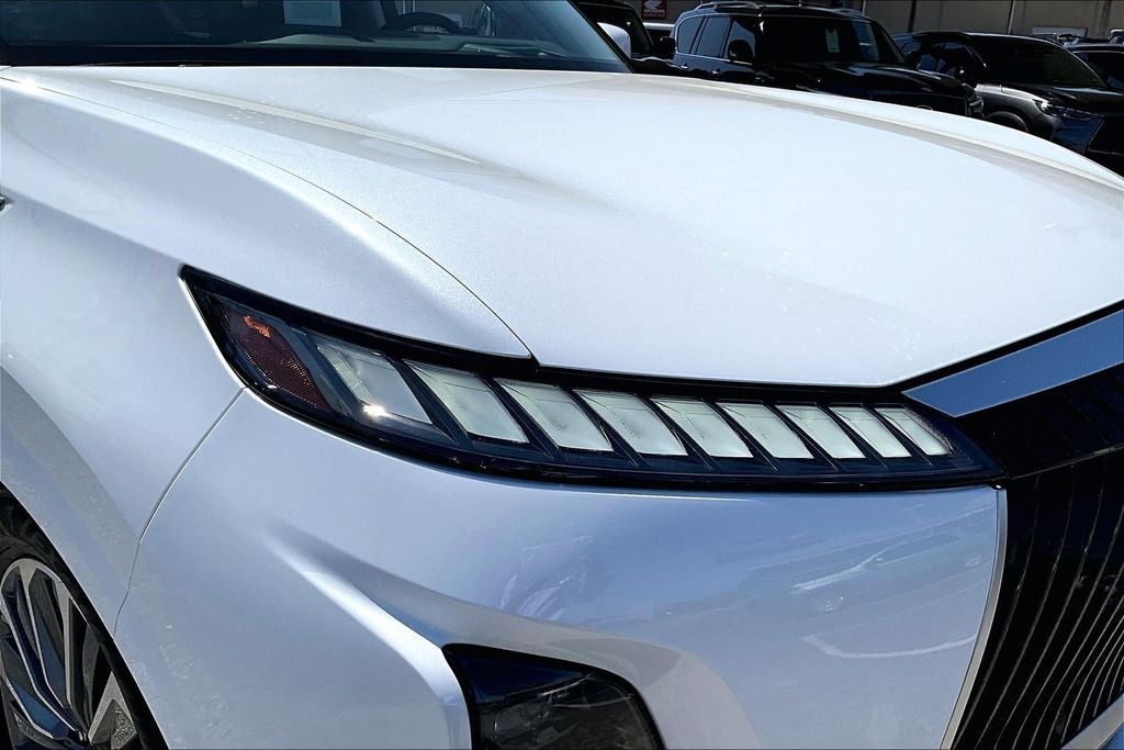 2025 INFINITI QX80 SENSORY