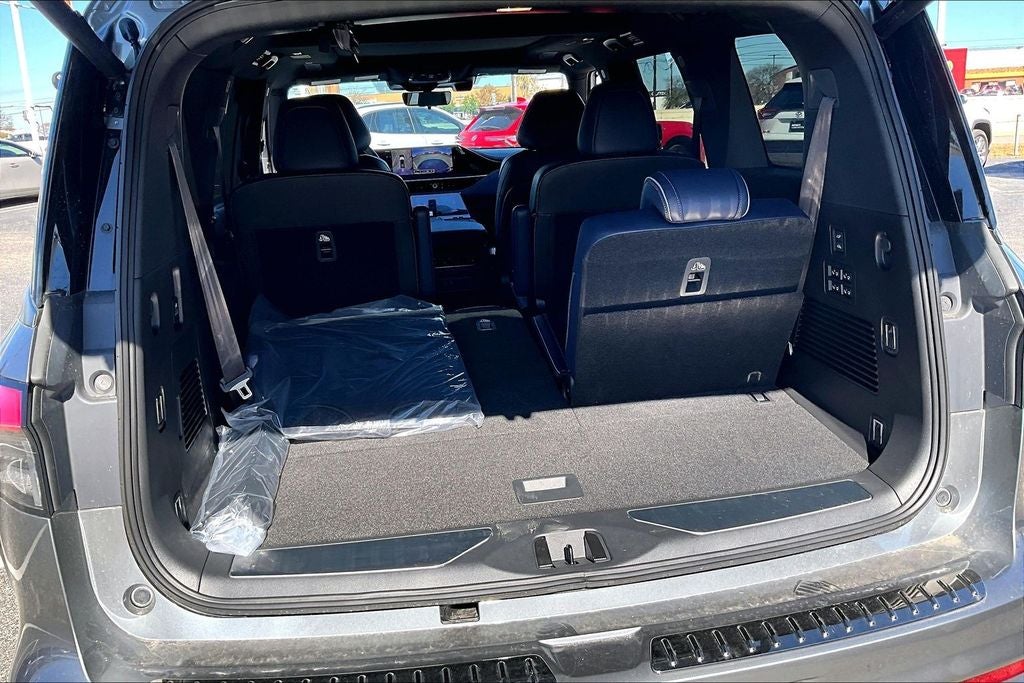 2026 INFINITI QX80 SPORT