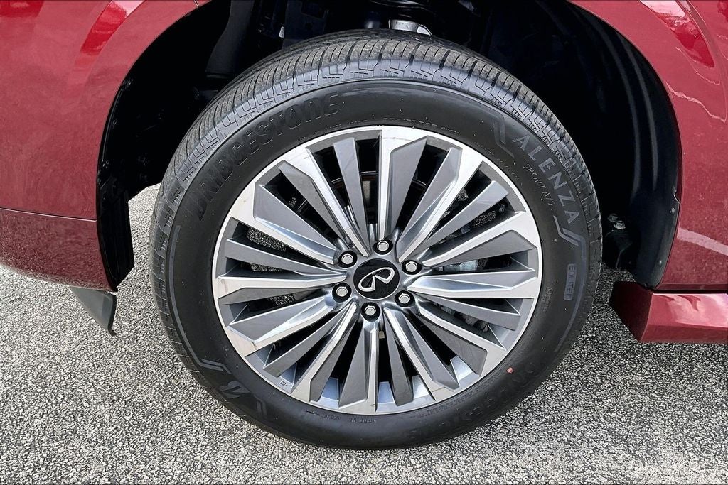 2025 INFINITI QX80 SENSORY