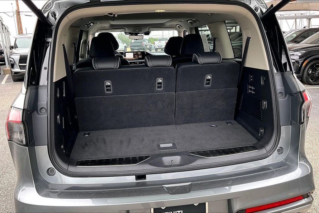 2025 INFINITI QX80 SENSORY