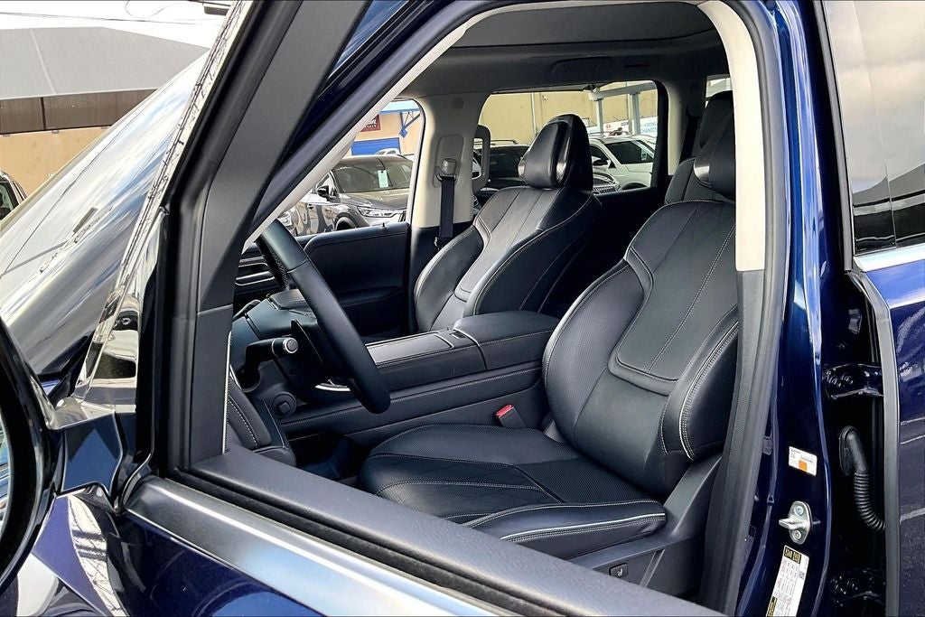 2025 INFINITI QX80 SENSORY