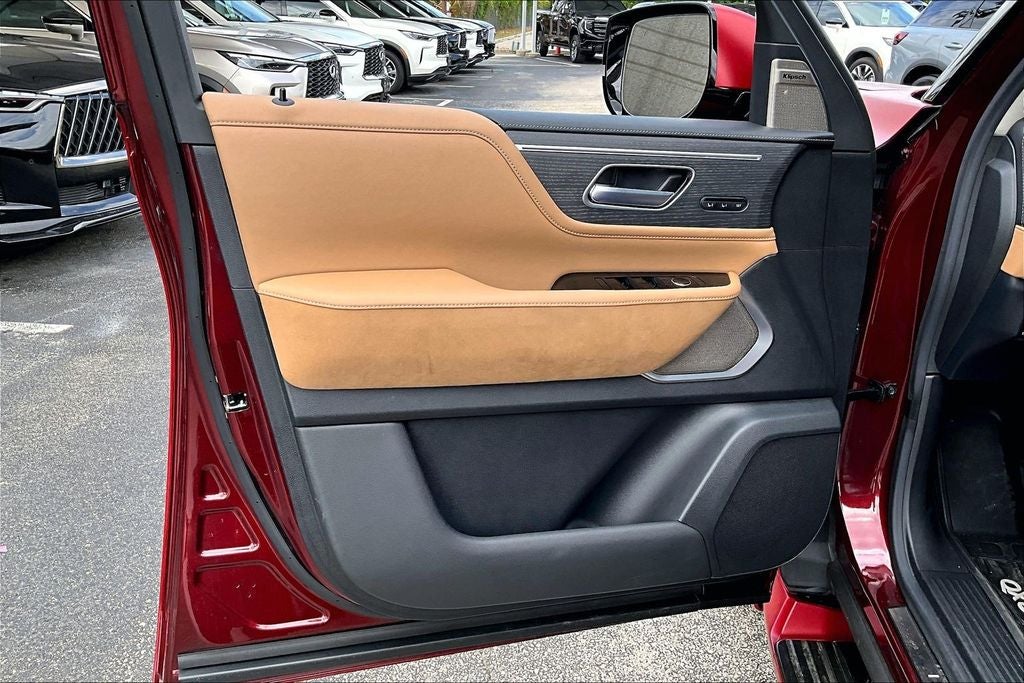 2025 INFINITI QX80 SENSORY