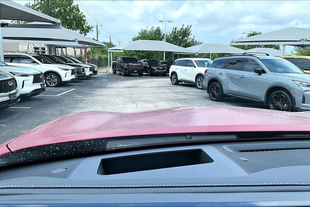 2025 INFINITI QX80 SENSORY