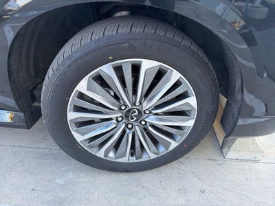 2025 INFINITI QX80 SENSORY