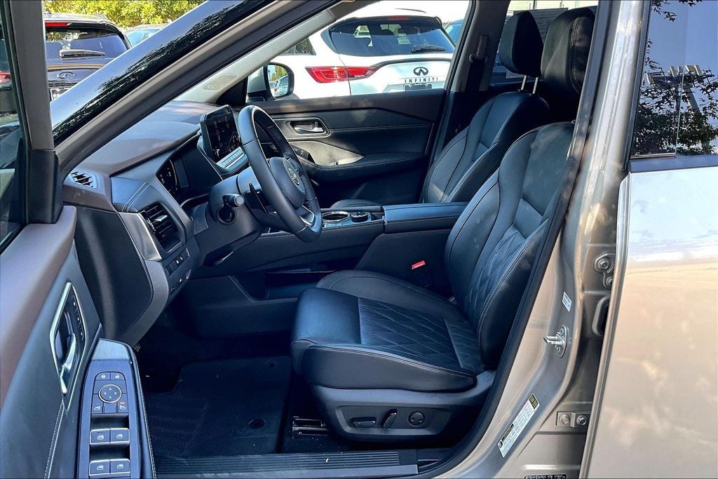 2022 Nissan Rogue Platinum