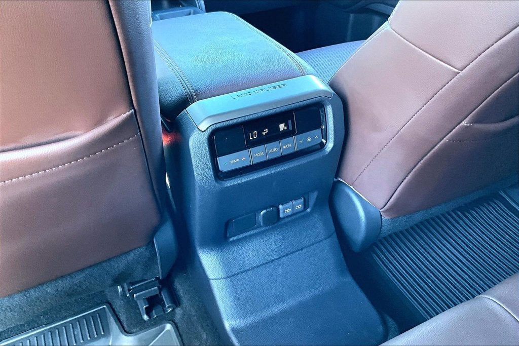 2026 Toyota Land Cruiser Base