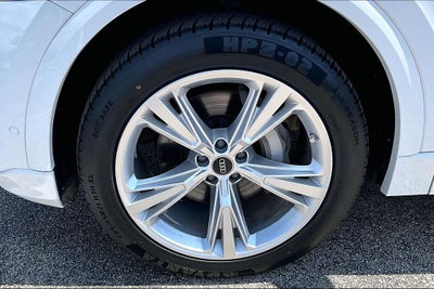 2023 Audi Q8 55 Premium Plus quattro