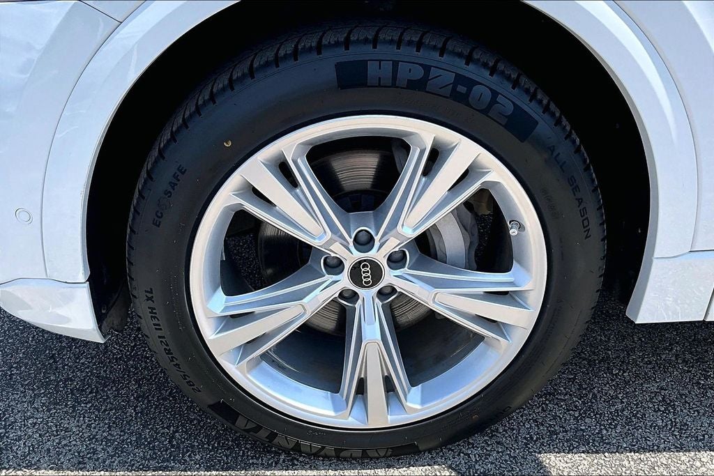 2023 Audi Q8 55 Premium Plus quattro