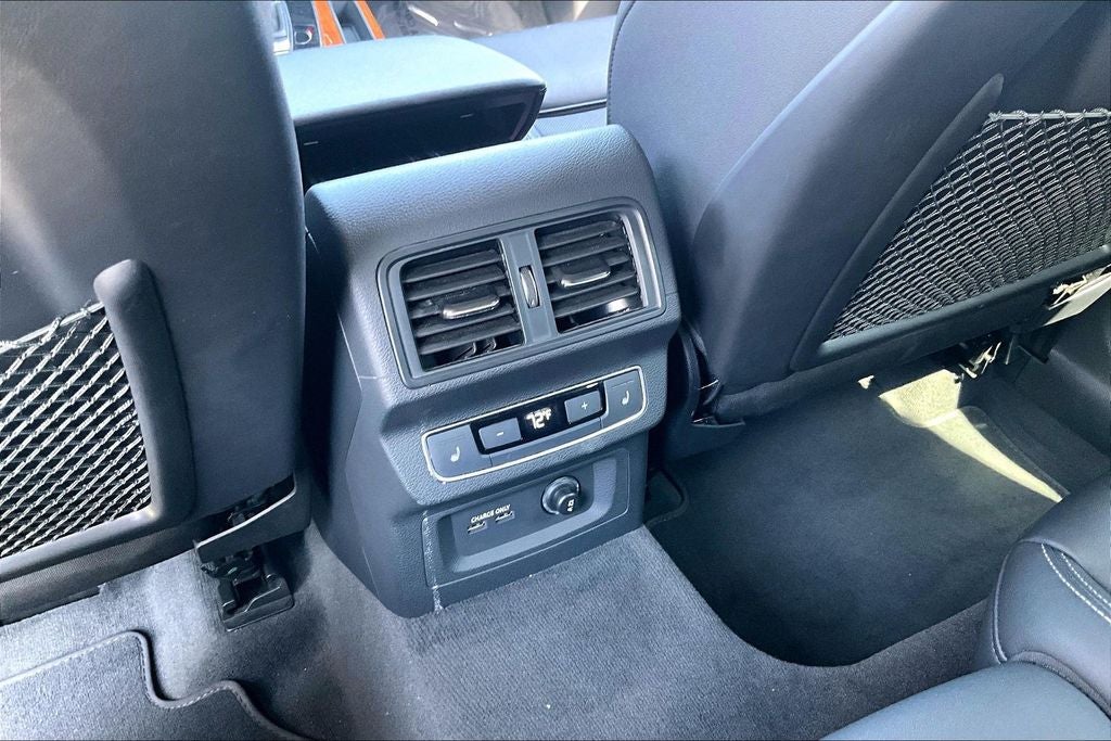 2023 Audi Q5 45 S line Prestige quattro