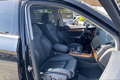 2023 Audi Q5 45 S line Prestige quattro