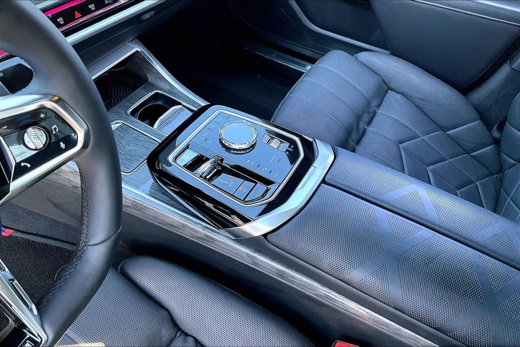 2024 BMW 7 Series 740i