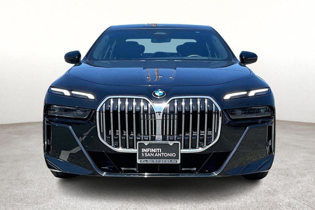 2024 BMW 7 Series 740i