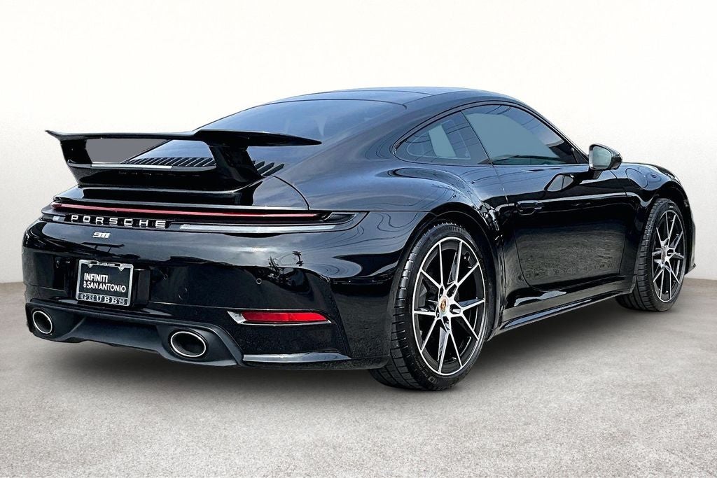 2025 Porsche 911 Carrera