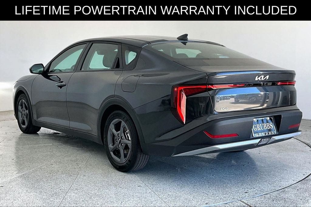 2025 Kia K4 LXS