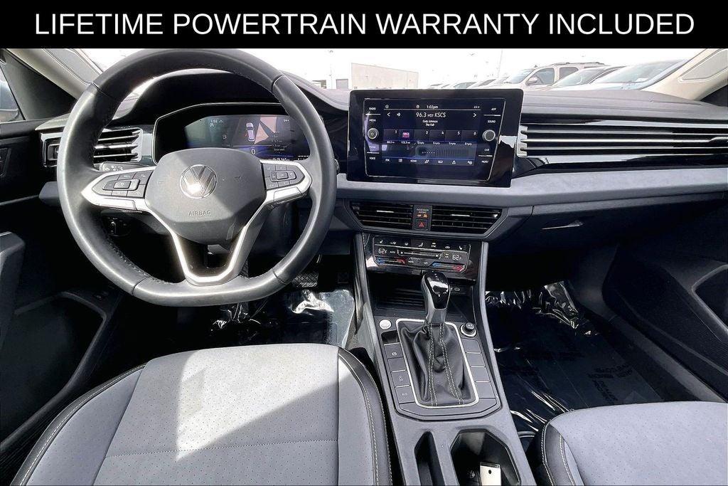 2025 Volkswagen Jetta 1.5T SE