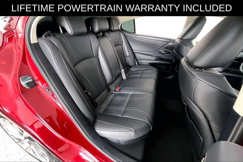 2025 Lexus ES 300h Luxury