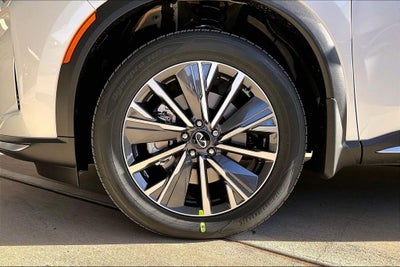 2026 INFINITI QX60 LUXE