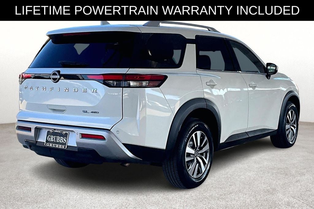 2023 Nissan Pathfinder SL