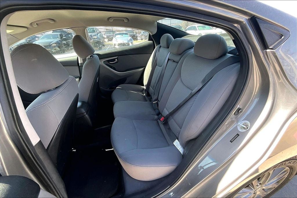 2014 Hyundai Elantra SE