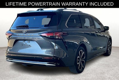 2025 Toyota Sienna Platinum 7 Passenger