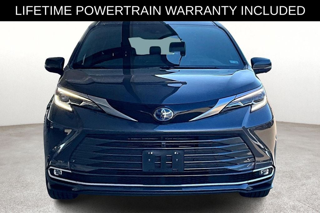 2025 Toyota Sienna Platinum 7 Passenger