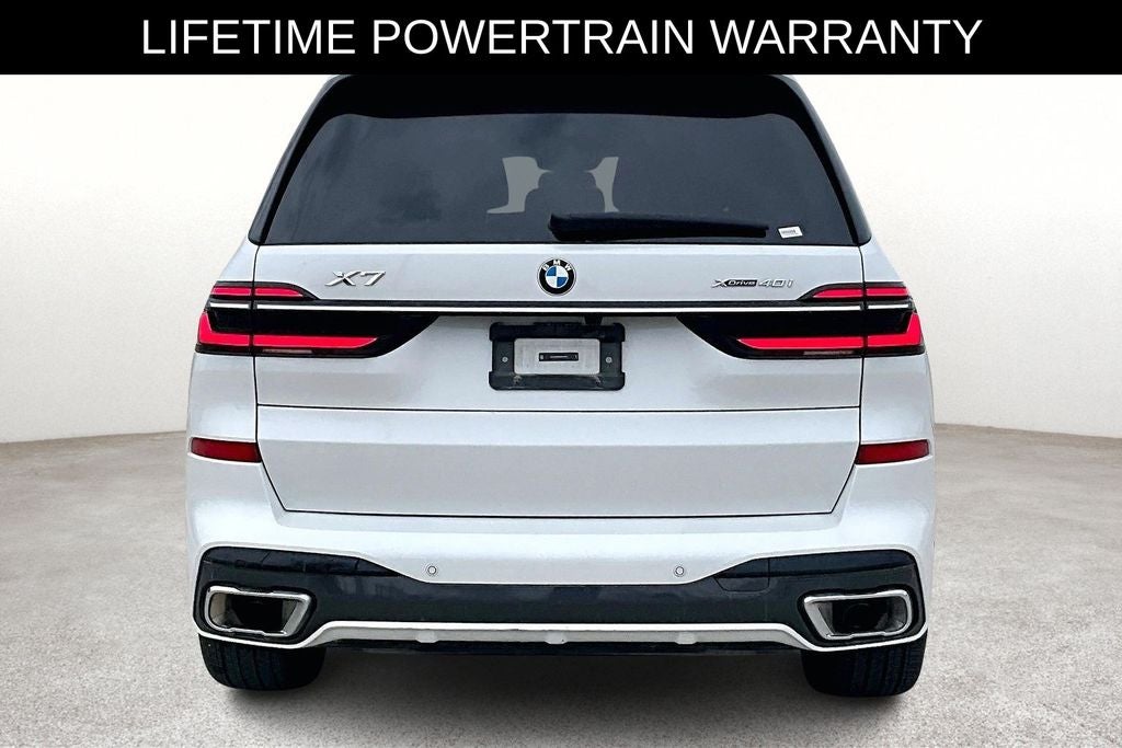 2025 BMW X7 xDrive40i M Sport
