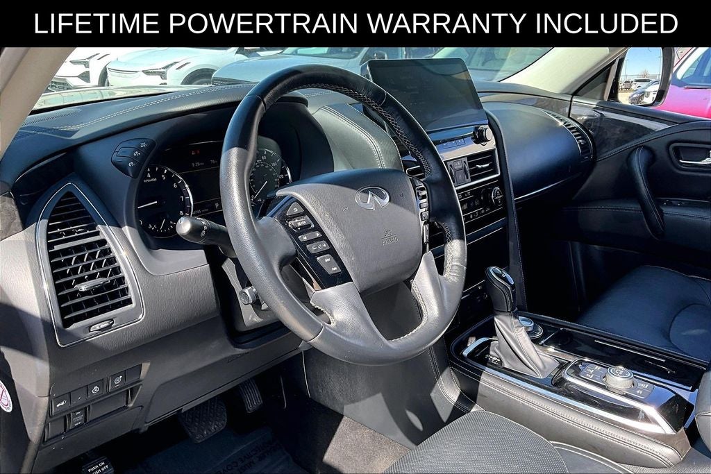 2024 INFINITI QX80 LUXE