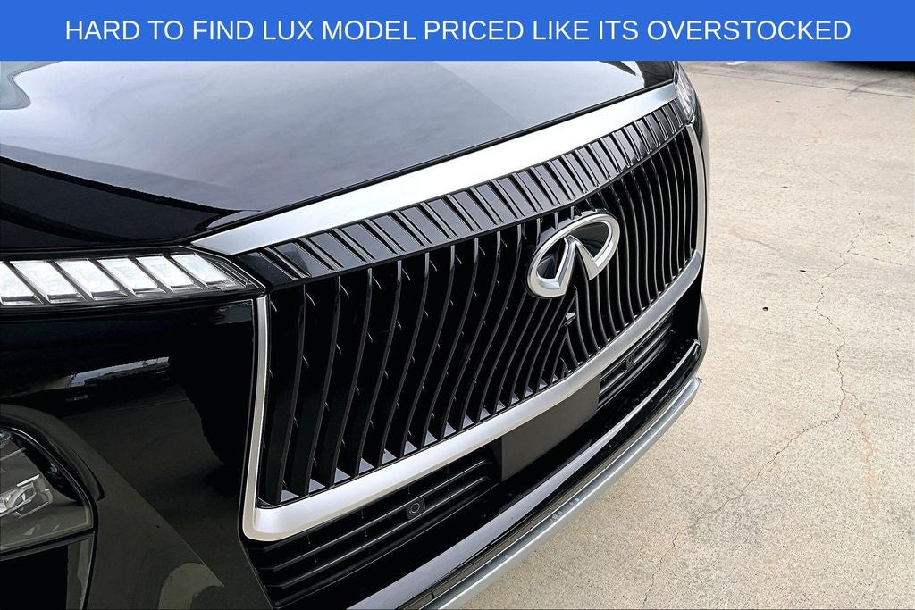 2026 INFINITI QX80 LUXE