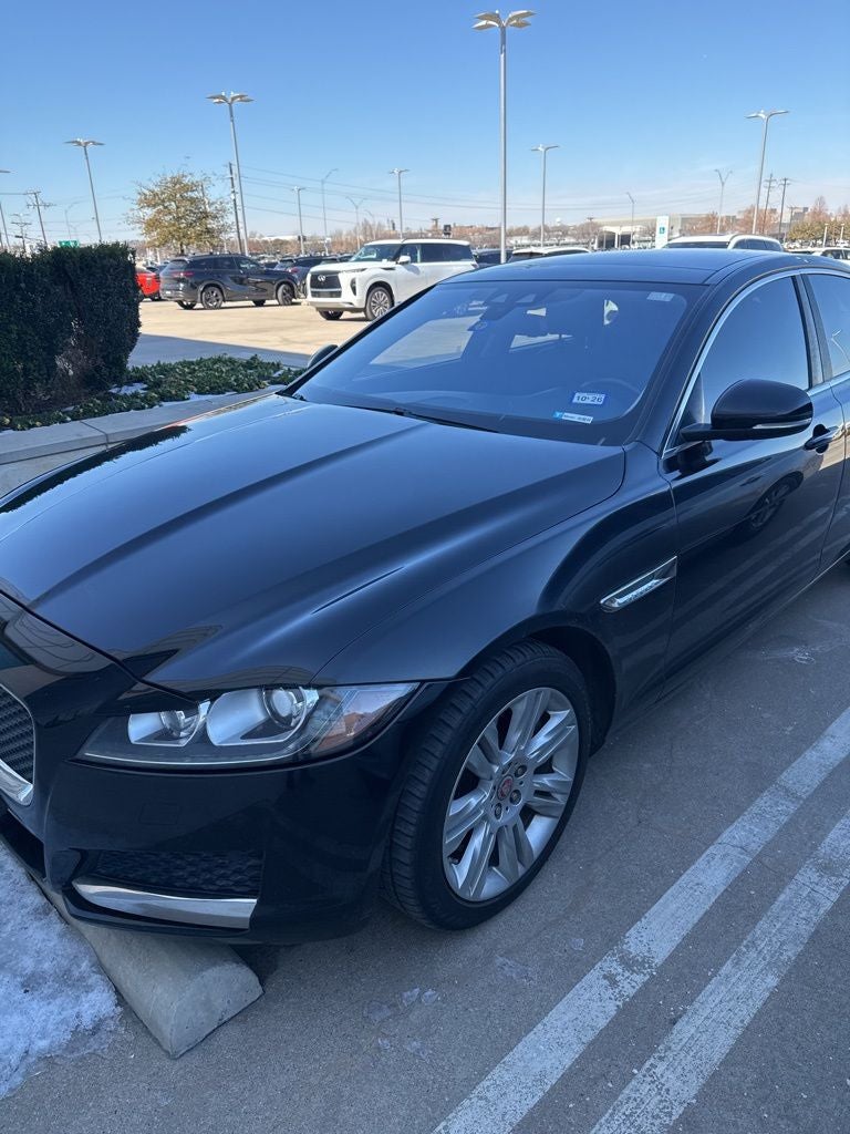 2017 Jaguar XF Base