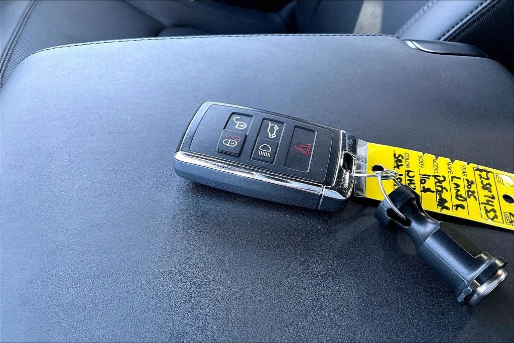 2025 Land Rover Defender 110 S