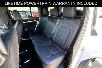 2025 Land Rover Defender 110 S