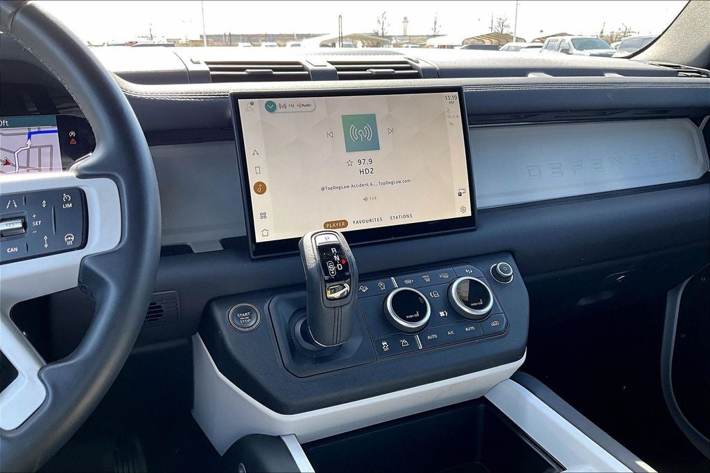 2025 Land Rover Defender 110 S