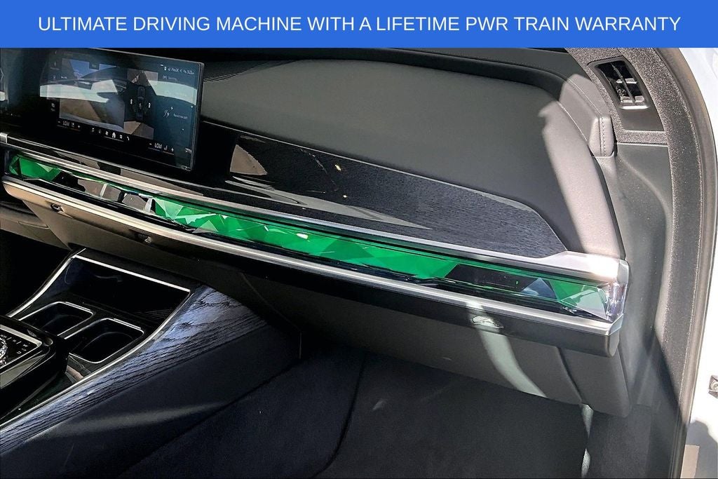 2025 BMW 7 Series 740i