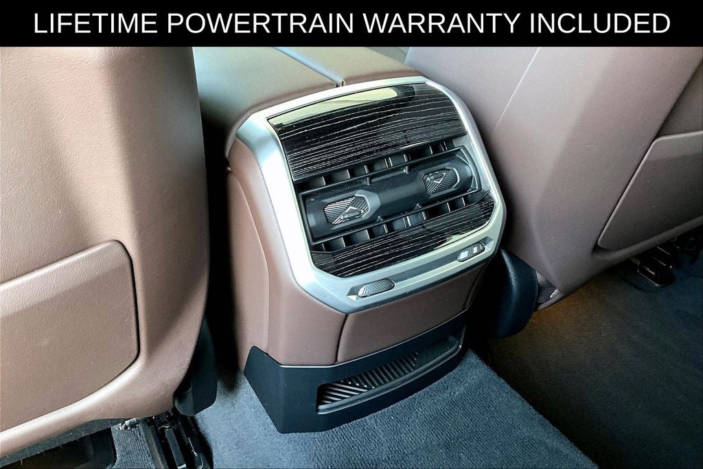 2025 BMW 7 Series 740i xDrive M Sport