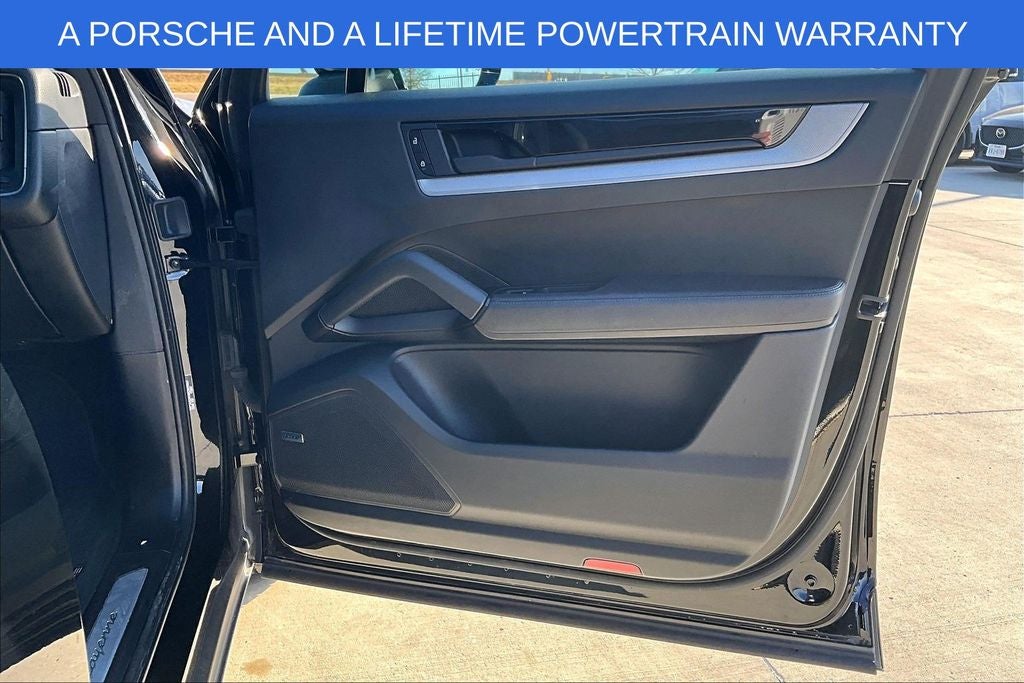 2024 Porsche Cayenne Base