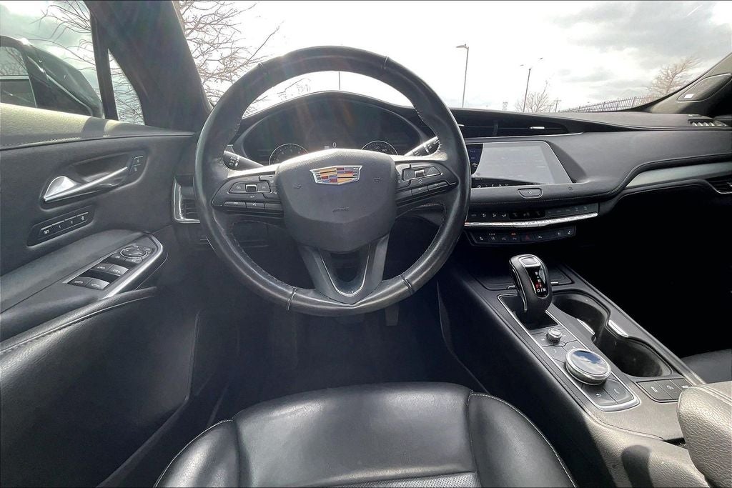 2019 Cadillac XT4 Premium Luxury