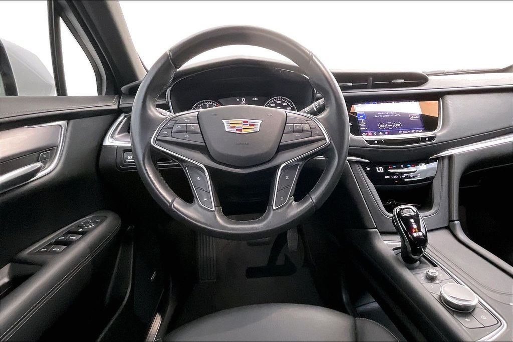 2022 Cadillac XT5 Luxury