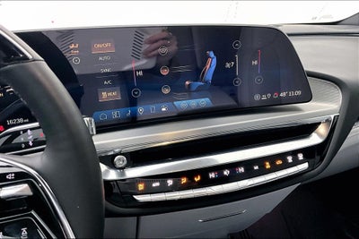 2024 Cadillac LYRIQ Sport