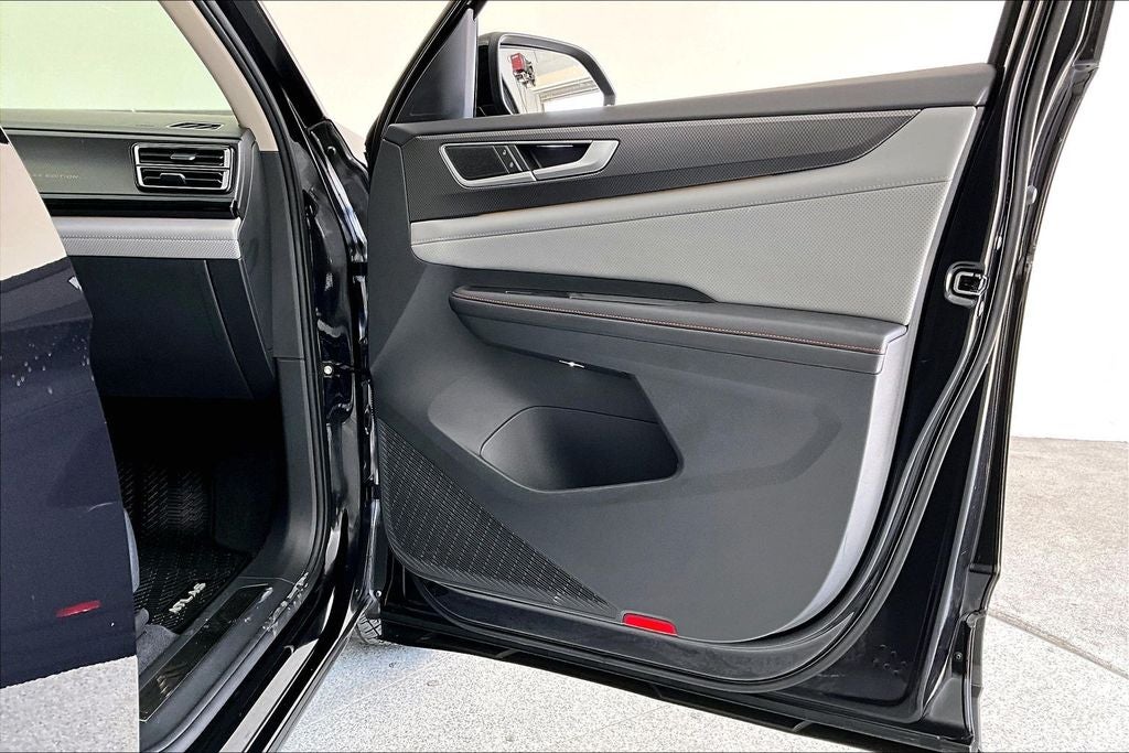 2024 Volkswagen Atlas 2.0T Peak Edition SE w/Technology