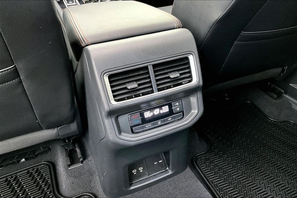 2024 Volkswagen Atlas 2.0T Peak Edition SE w/Technology