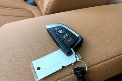 2025 BMW 3 Series 330i xDrive M Sport