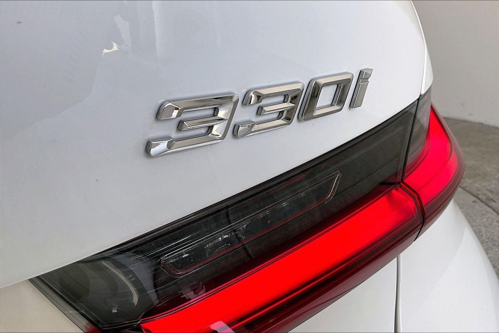 2025 BMW 3 Series 330i xDrive M Sport