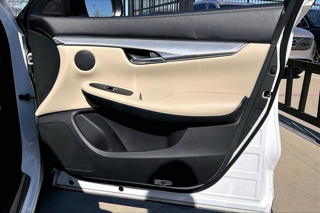 2021 INFINITI QX50 LUXE