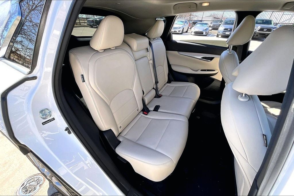 2021 INFINITI QX50 LUXE
