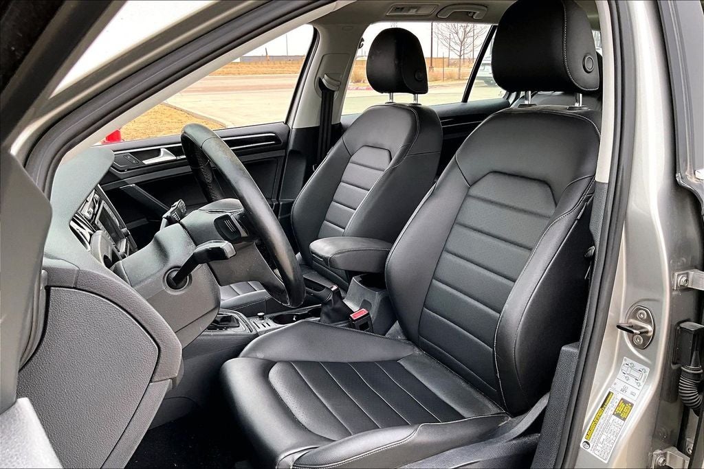 2016 Volkswagen Golf SportWagen SEL