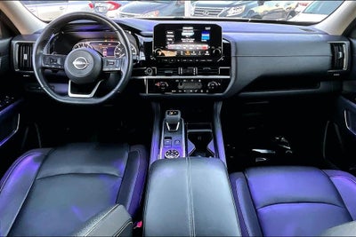 2022 Nissan Pathfinder SL