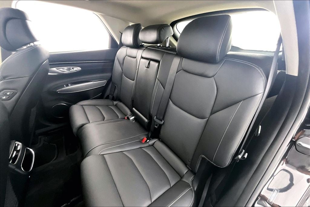 2024 Genesis GV70 2.5T