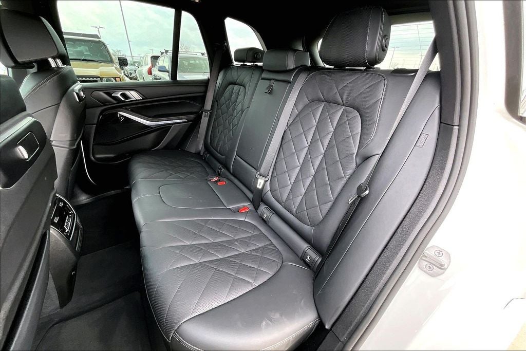 2025 BMW X5 xDrive50e M Sport