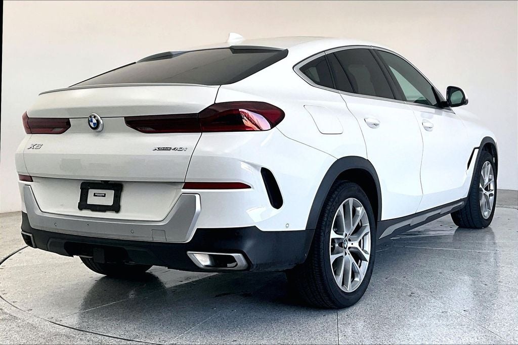2023 BMW X6 xDrive40i