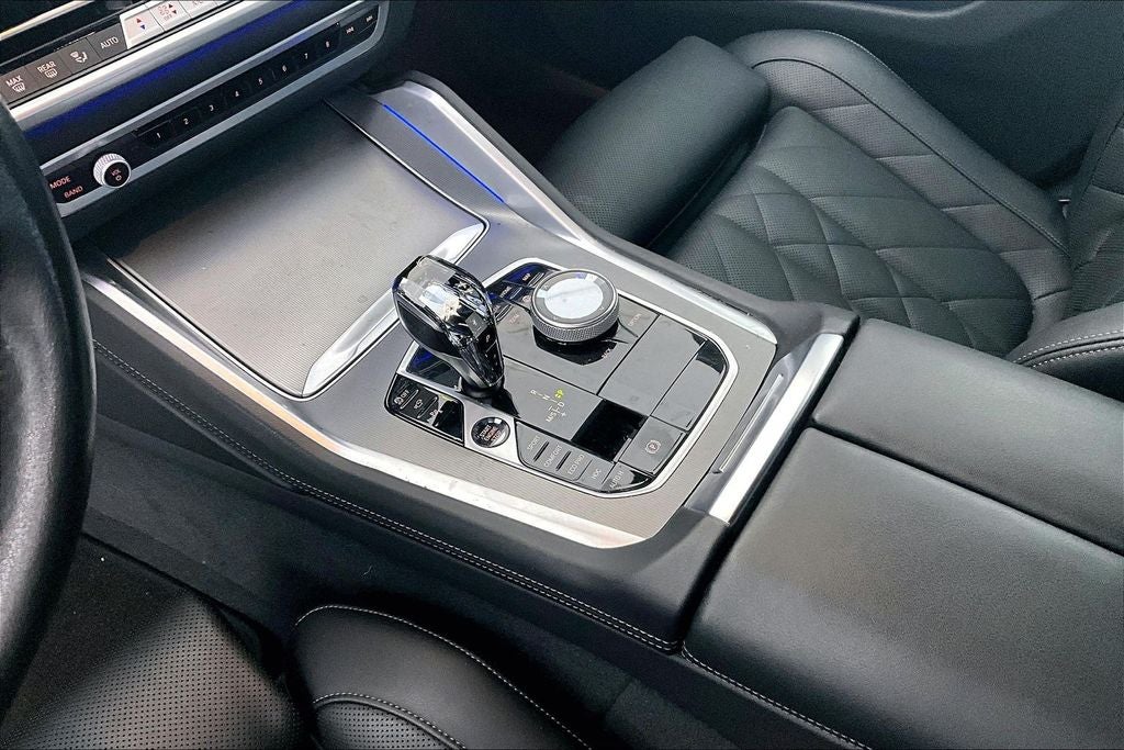 2023 BMW X6 xDrive40i